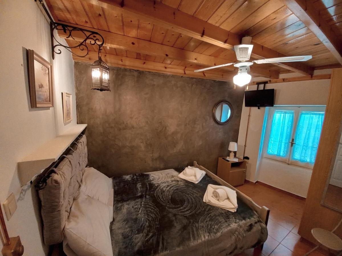Appartamento Chrysalenia House Corfu Town Esterno foto